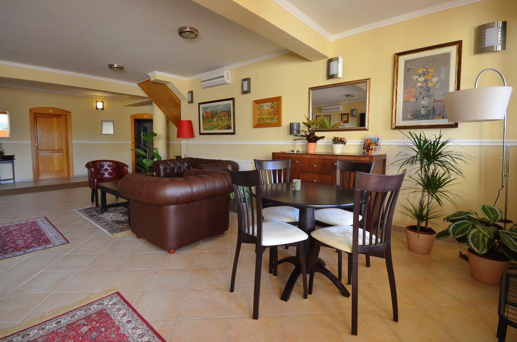Art Garni Hotel Kanjiža Εξωτερικό φωτογραφία